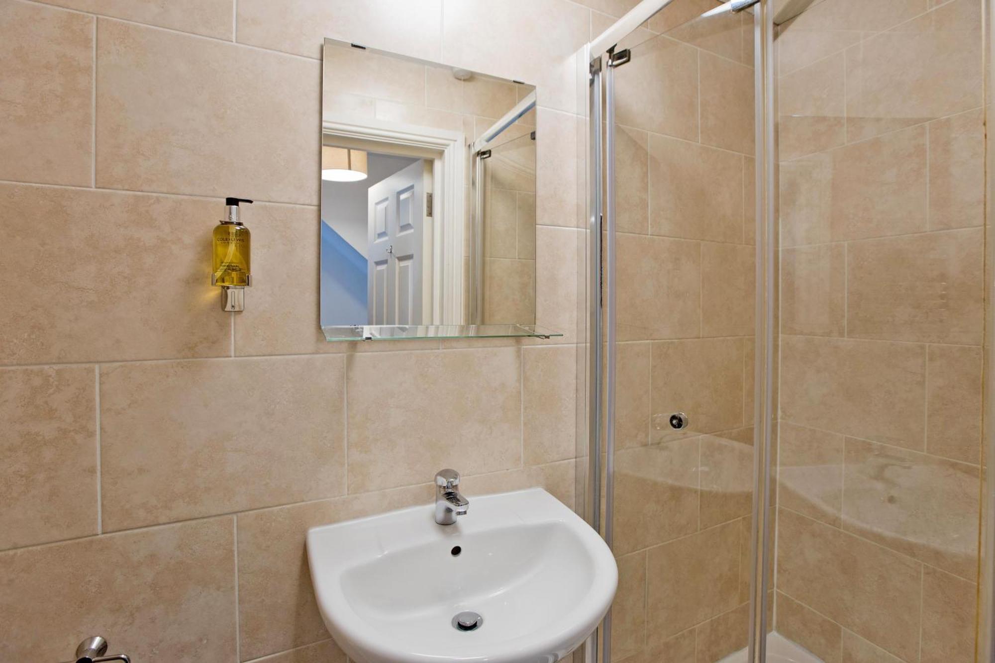 Imperial Corner House-Whitechapel Apartment Лондон Екстериор снимка